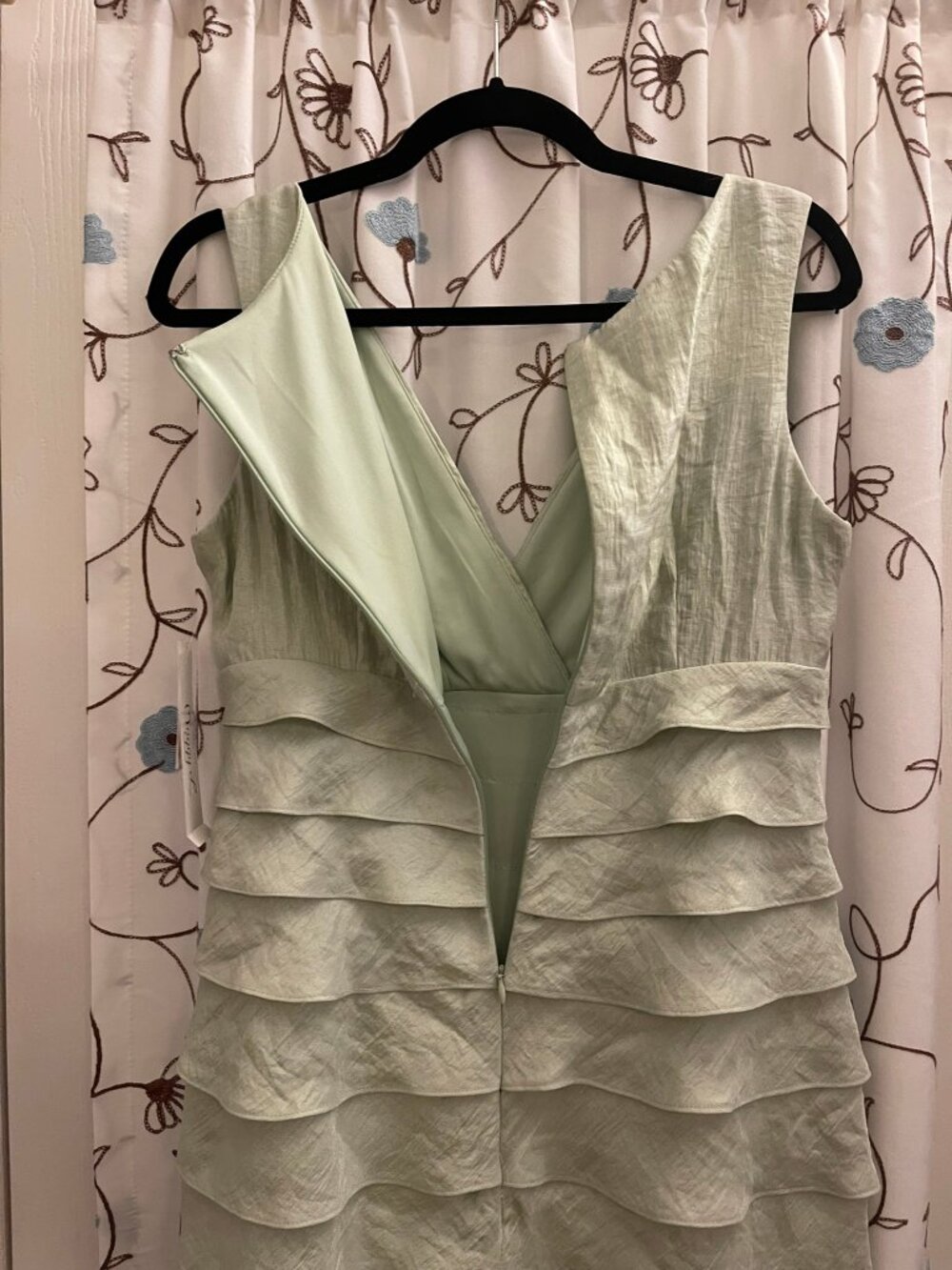 NWT Maggy L SZ 10 Sage Green Tiered Ruffle Cocktail Dress - Picture 5 of 10